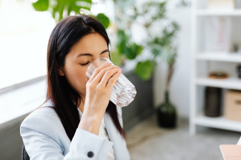 The Benefits of Drinking More Water and How to Do It