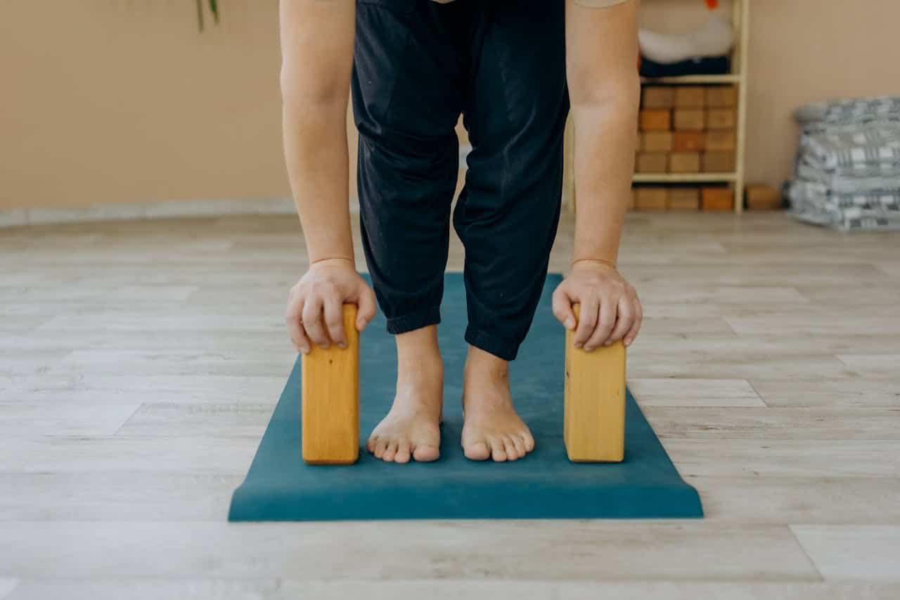 The Best Workouts to Do at Home Without Any Equipment 4 yoga women